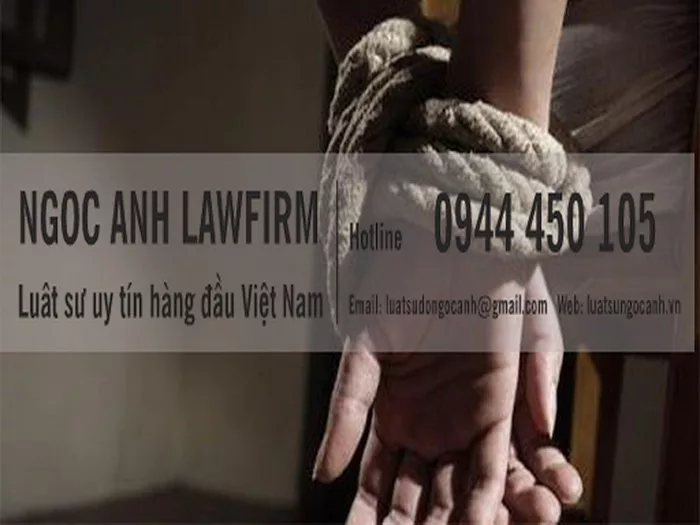 Làm nhục và bắt giam người khác trái pháp luật