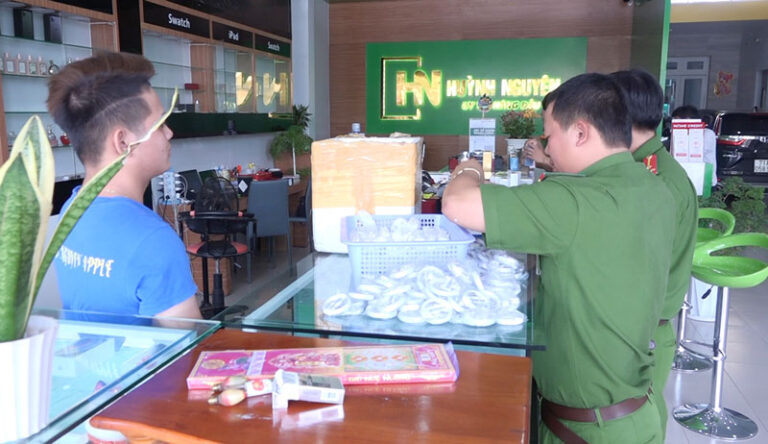 Tội kinh doanh trái phép