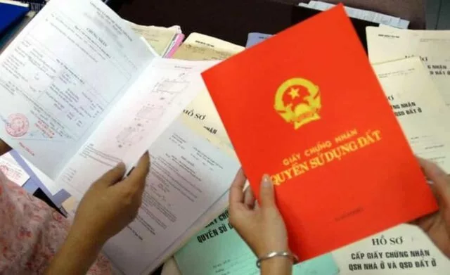Sang tên sổ đỏ có bắt buộc đo lại diện tích đất không?