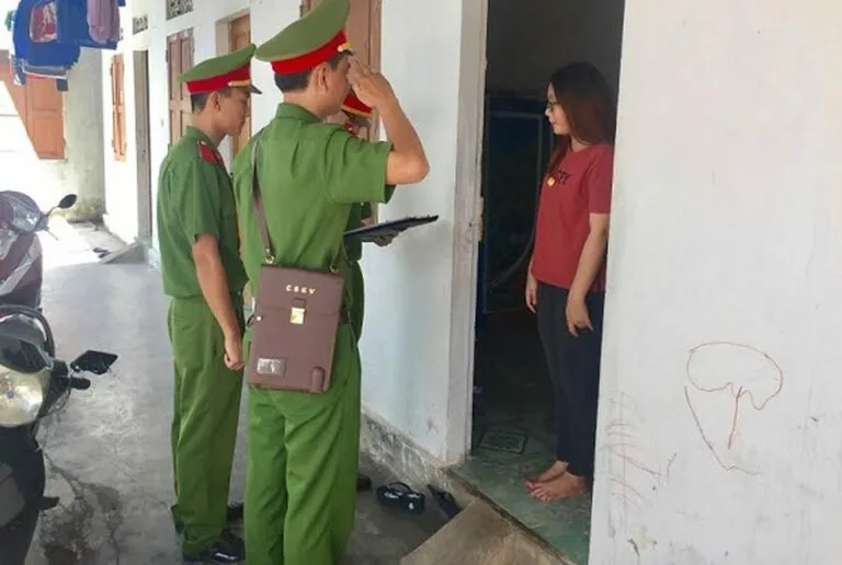 Khi nào phải đăng ký tạm trú? Có xử phạt chủ trọ hay người thuê trọ khi không đăng ký tạm trú hay không?