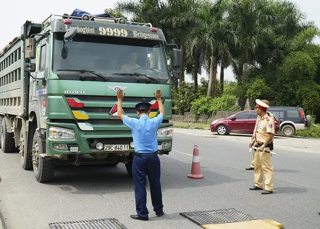 Thanh tra giao thông và Cảnh sát giao thông có giống nhau không? Các nhiệm vụ và quyền hạn của Thanh tra giao thông và Cảnh sát giao thông được quy định như thế nào?