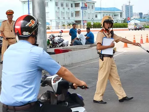 Phòng cảnh sát giao thông được bố trí tổ chức tuần tra trên các tuyến đường giao thông nào?