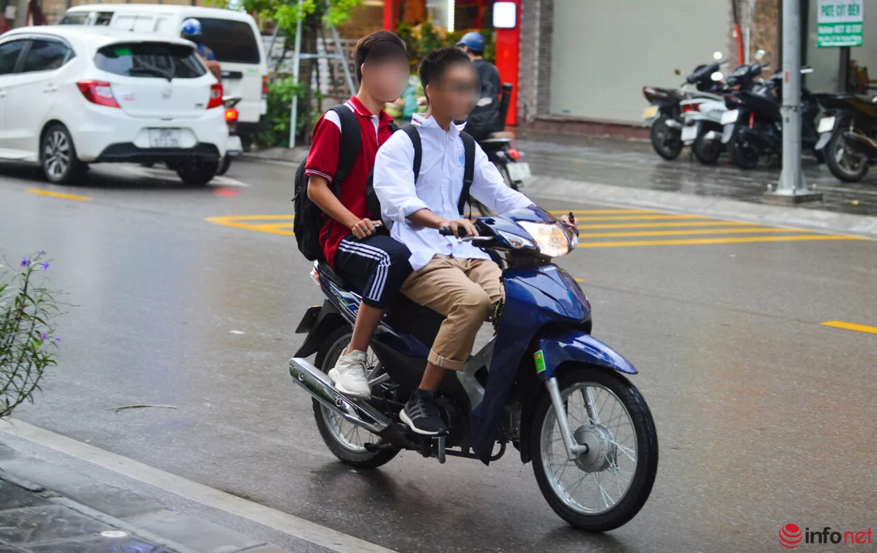 Vì sao học sinh sinh viên không đội mũ bảo hiểm khi tham gia giao thông?