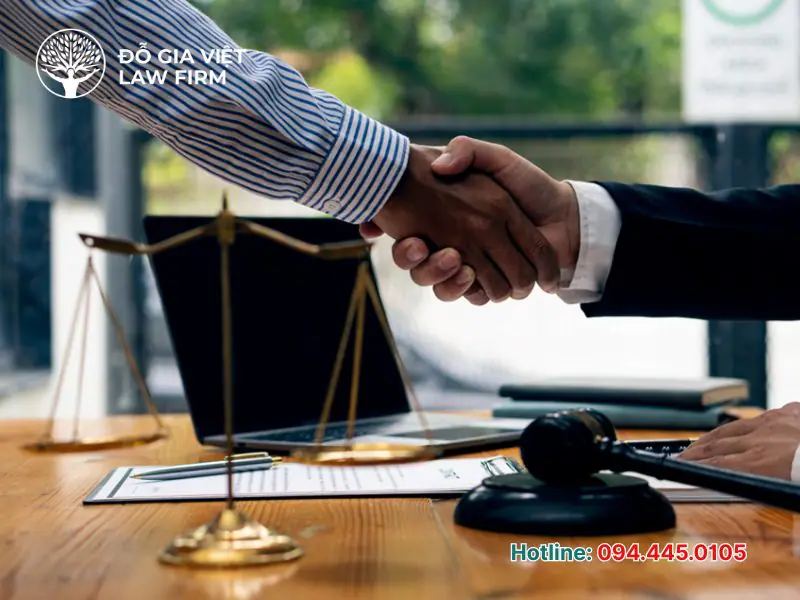 Kinh nghiệm thuê luật sư giỏi để bảo vệ quyền lợi tốt nhất của bạn kinh nghiệm thuê luật sư giỏi