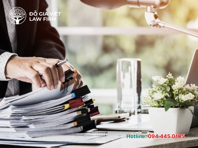 luật sư giải quyết tranh chấp hành chính 