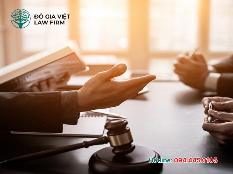 luật sư giải quyết tranh chấp hành chính 