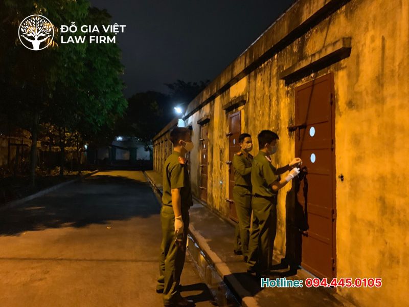 hướng dẫn mời luật sư ở giai đoạn tạm giam