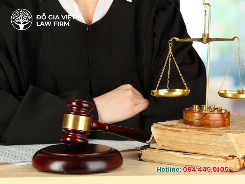 hướng dẫn mời luật sư ở giai đoạn tạm giam