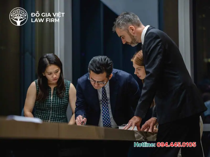 thuê luật sư bào chữa giỏi tại Hà Nội 