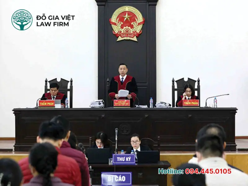 thuê luật sư bào chữa giỏi tại Hà Nội 