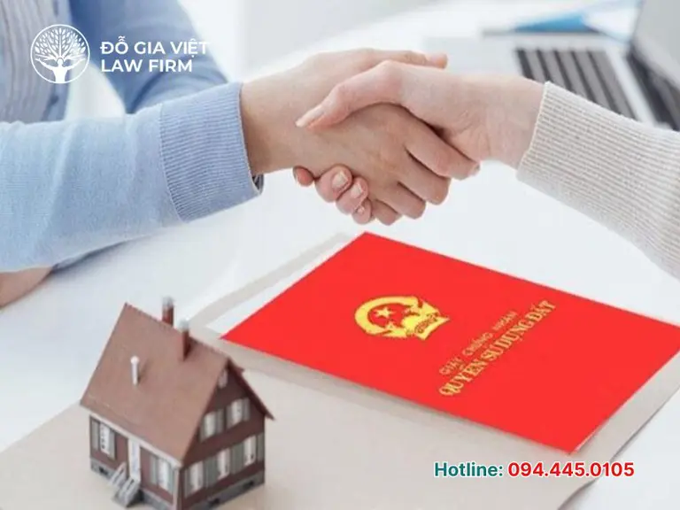 Hướng dẫn thủ tục sang tên sổ đỏ khi mua nhà trả góp mới nhất năm 2025