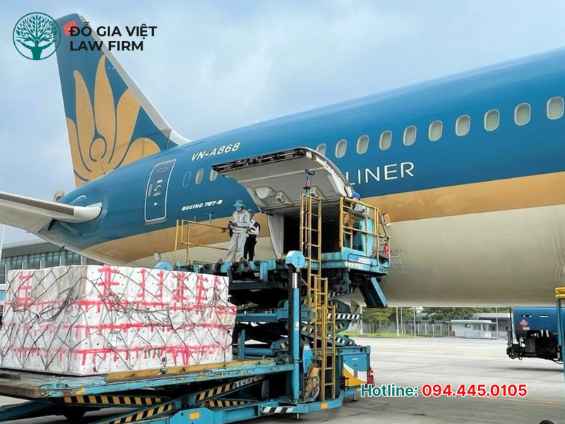 Thời điểm xuất hóa đơn dịch vụ logistics chậm nhất là khi nào?