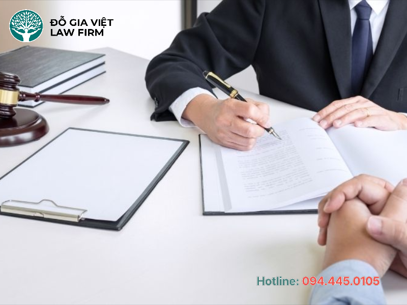 thuê luật sư khởi kiện đòi nợ