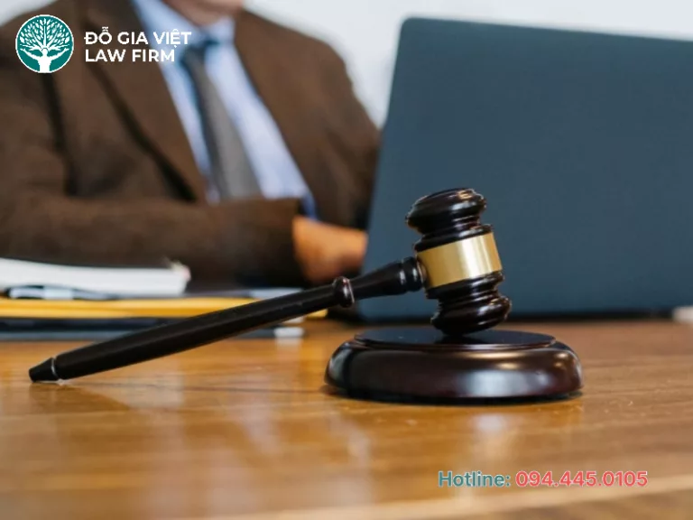 Cách lựa chọn luật sư giỏi tại Hà Nội để tránh rủi ro pháp lý