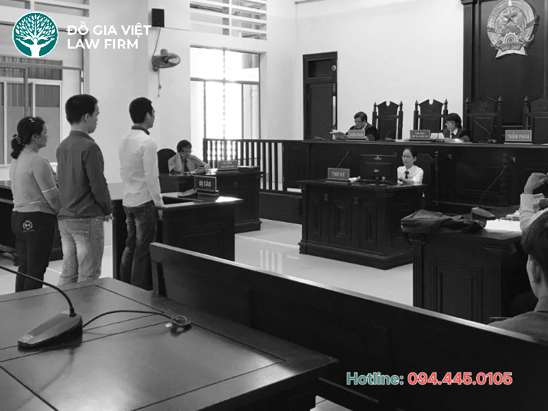 thuê luật sư giỏi tại Hà Nội