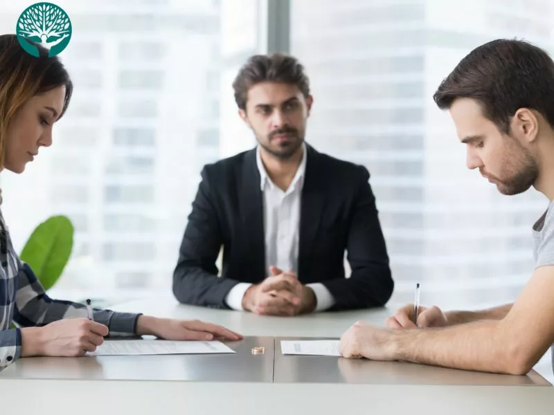 chi phí thuê luật sư bao nhiêu tiền